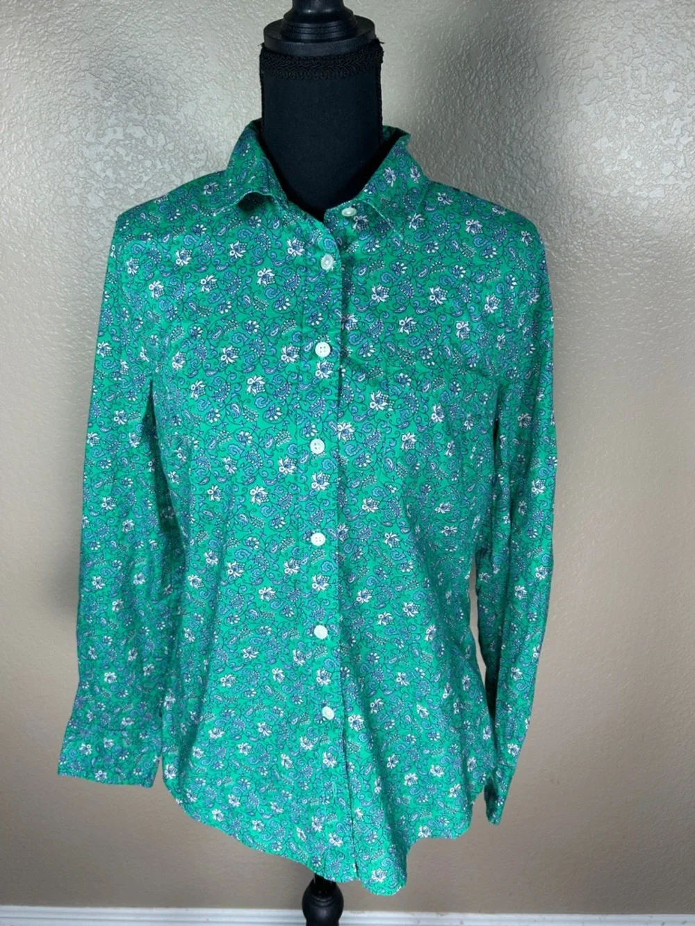 J.Crew Floral Button-Down Shirt – Green, Blue & White Size Medium